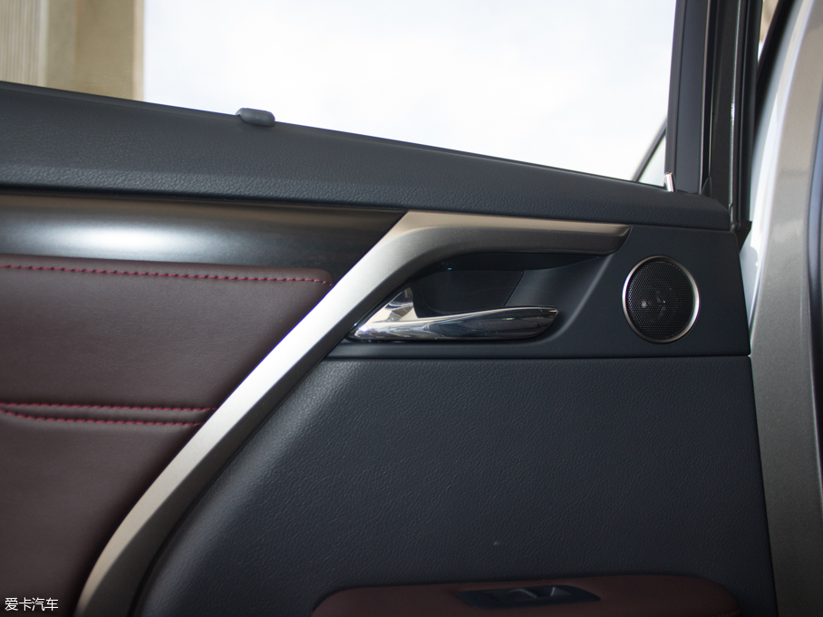 2016׿_˹RX 450h (q)A