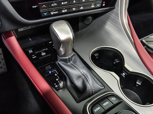 2016300 F SPORT V QU