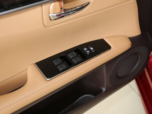 2015300h m {܇ƅ^(q)	