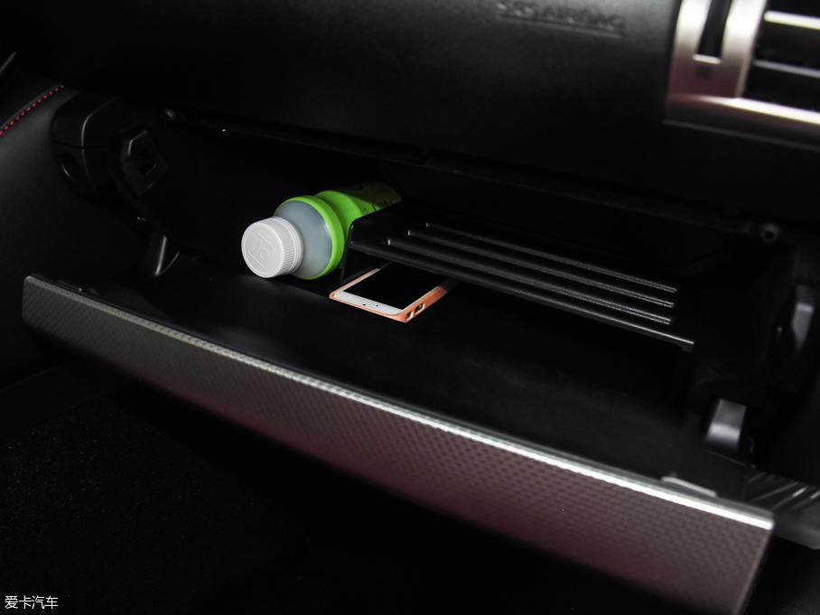 2016׿_˹IS 200t F Sport