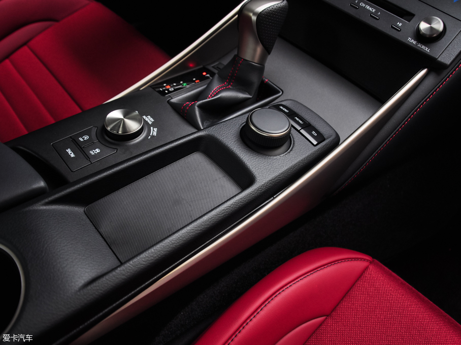 2016׿_˹IS 200t F Sport