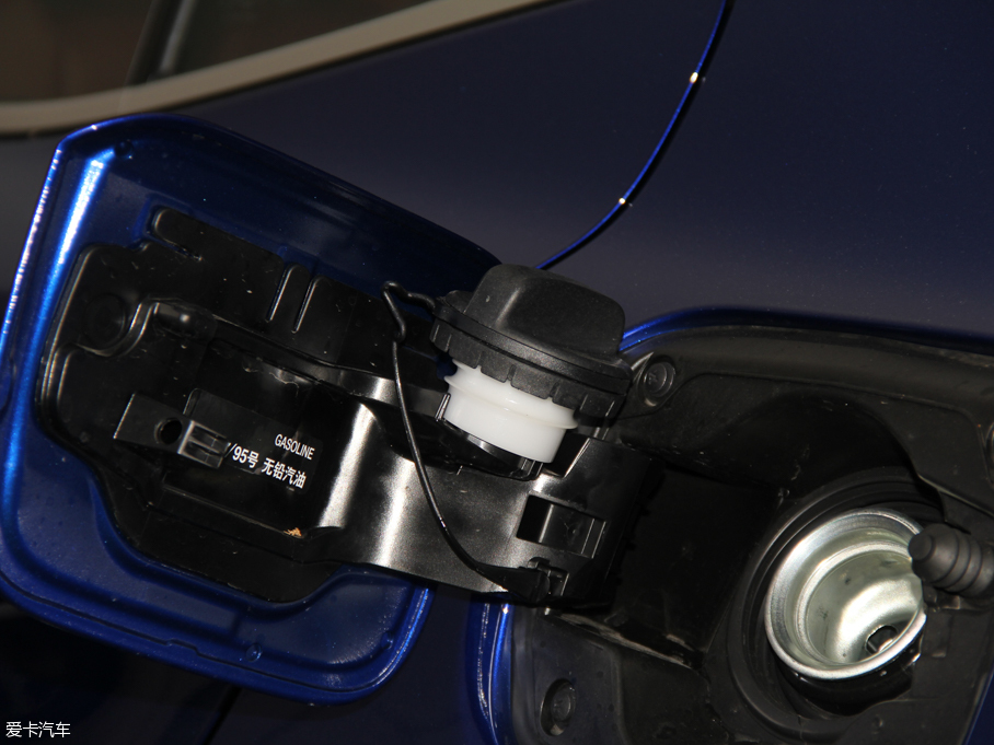 2016׿_˹IS 200t F Sport