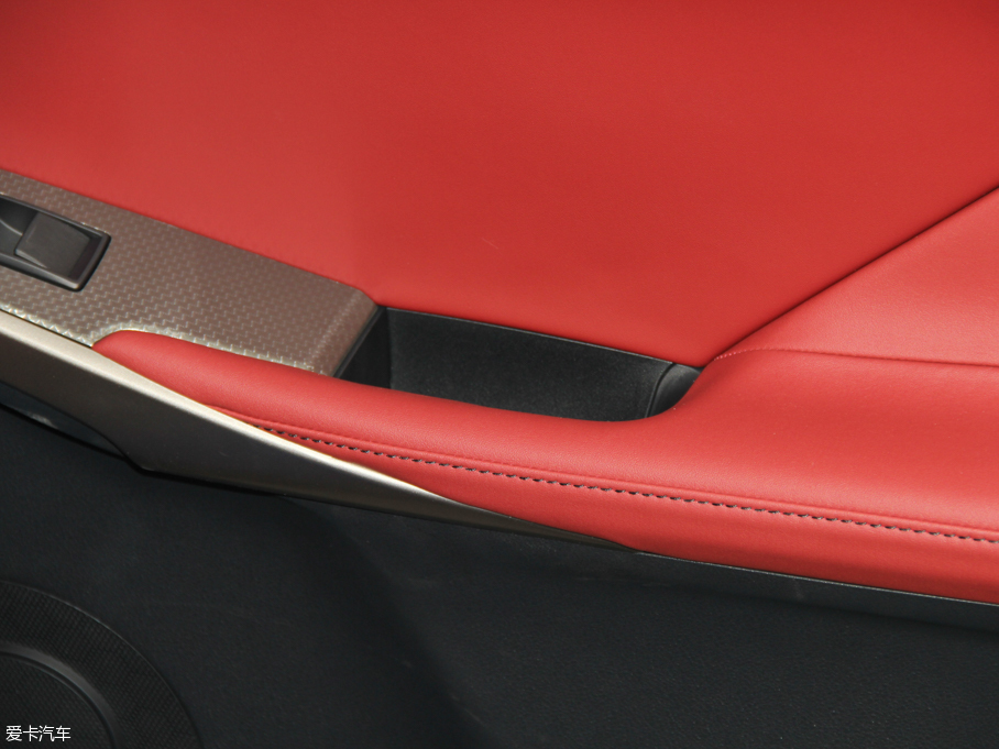 2016׿_˹IS 200t F Sport