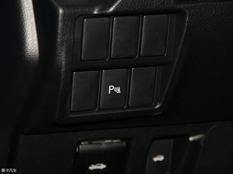 2016׿_˹IS 200t F Sport