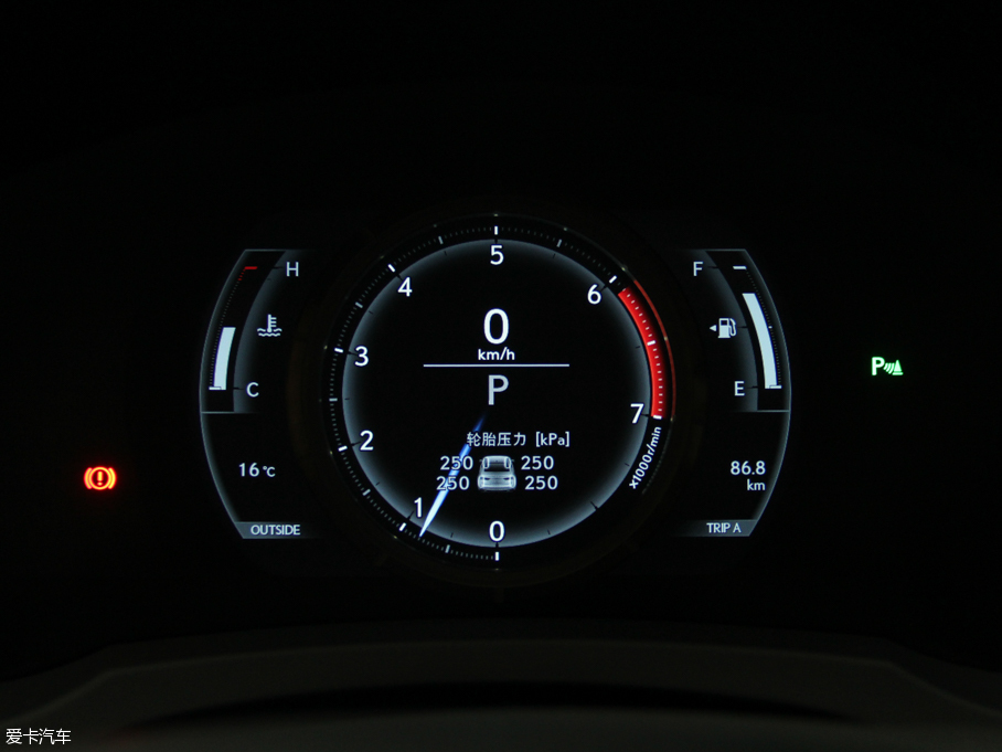 2016׿_˹IS 200t F Sport