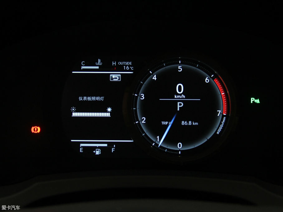 2016׿_˹IS 200t F Sport