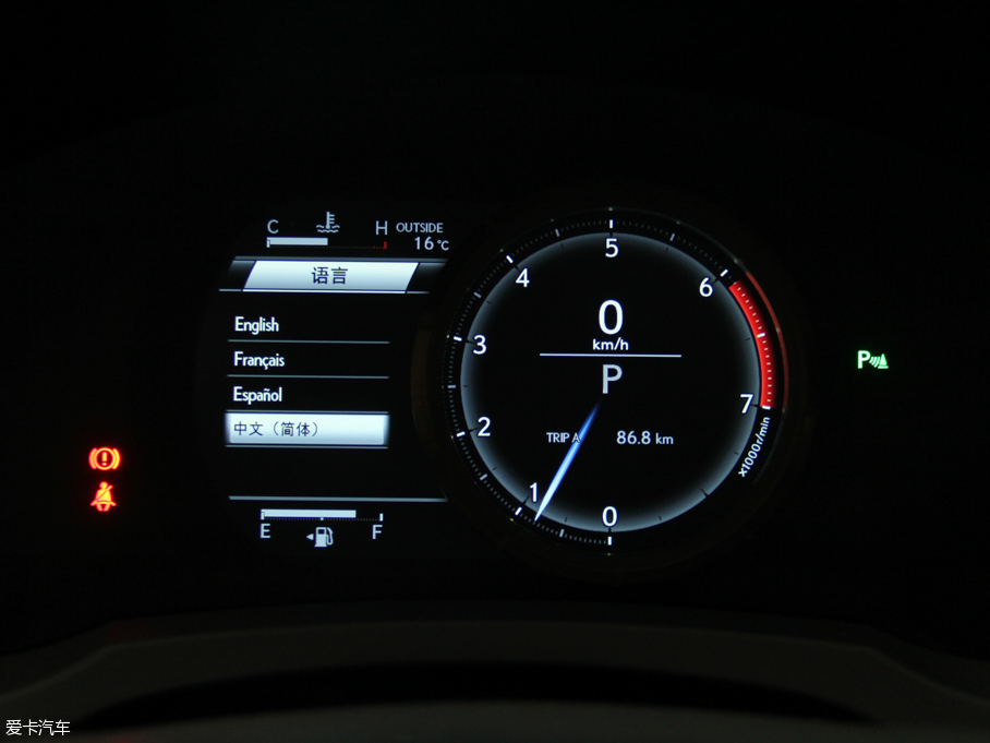 2016׿_˹IS 200t F Sport