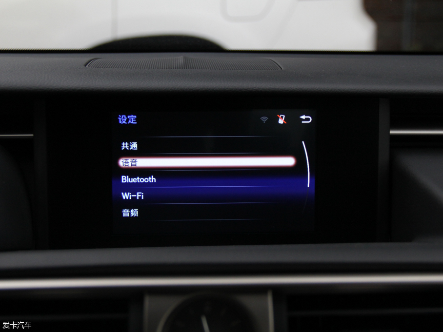 2016׿_˹IS 200t F Sport