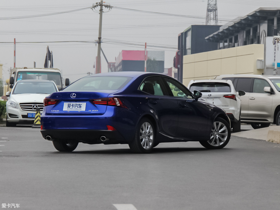 2016׿_˹IS 200t F Sport