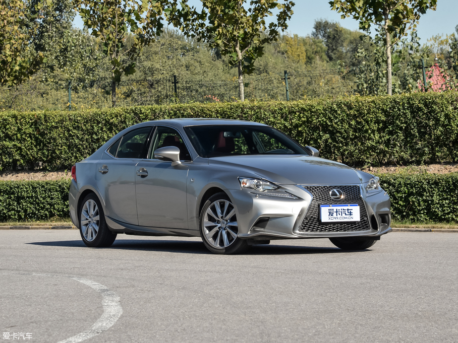 2016׿_˹IS 200t F Sport