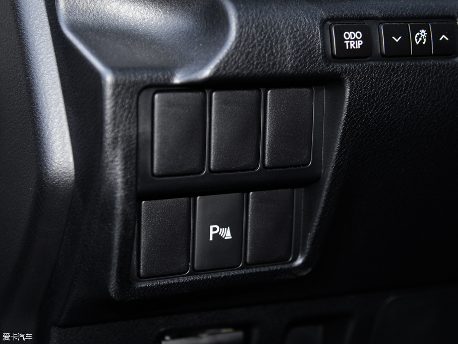 2016׿_˹IS 200t F Sport