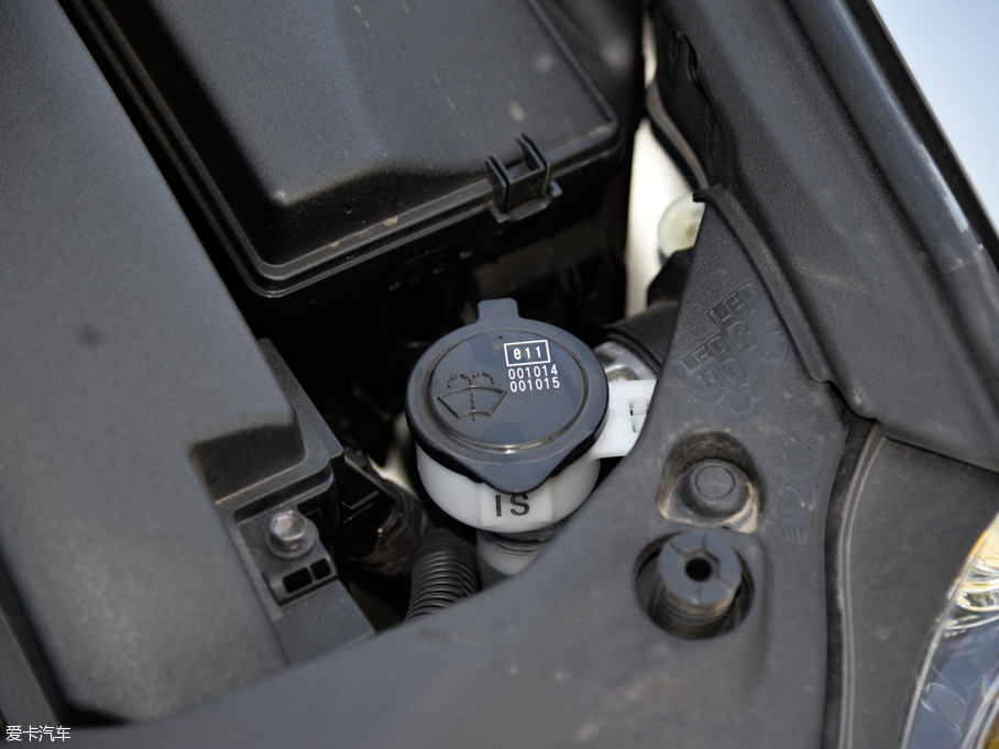 2016׿_˹IS 200t F Sport