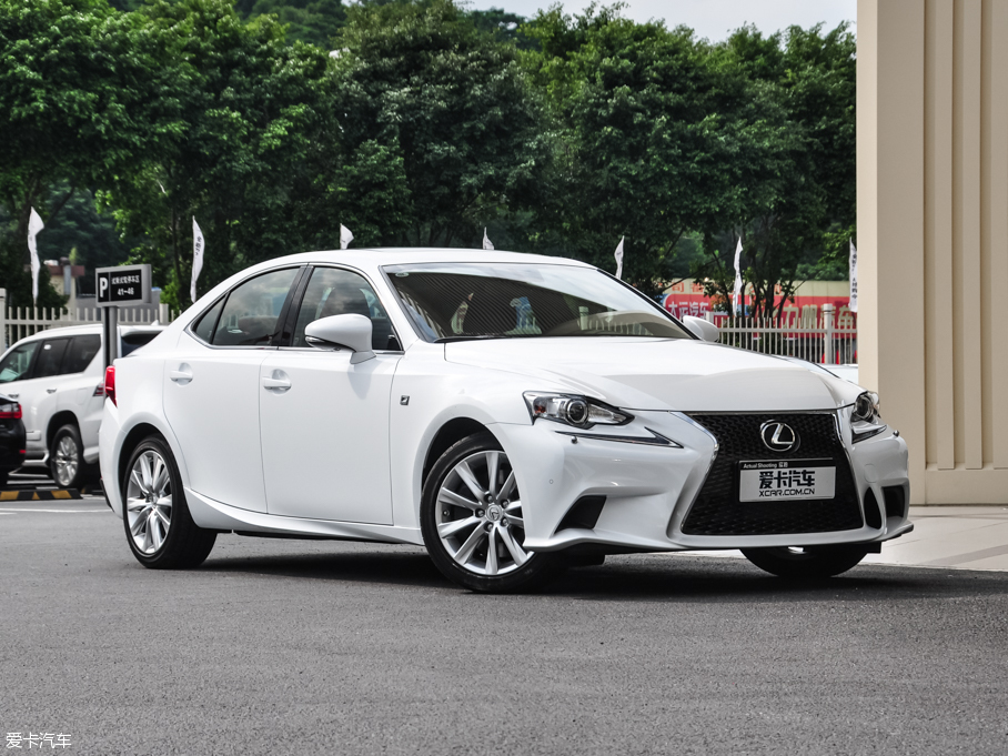 2016׿_˹IS 200t F Sport