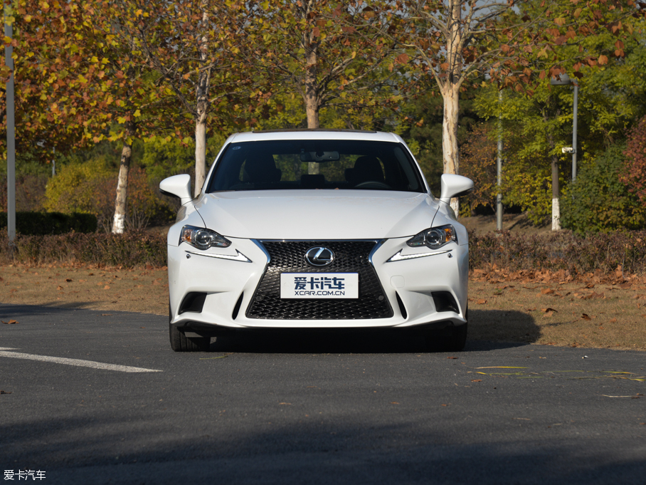 2016׿_˹IS 200t F Sport