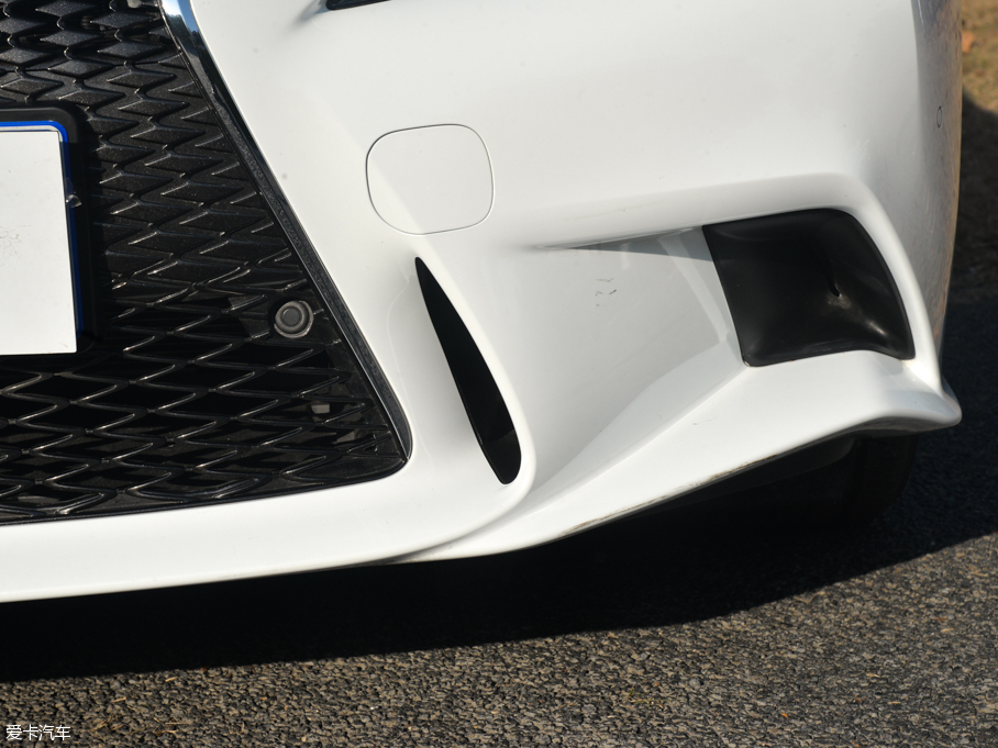 2016׿_˹IS 200t F Sport