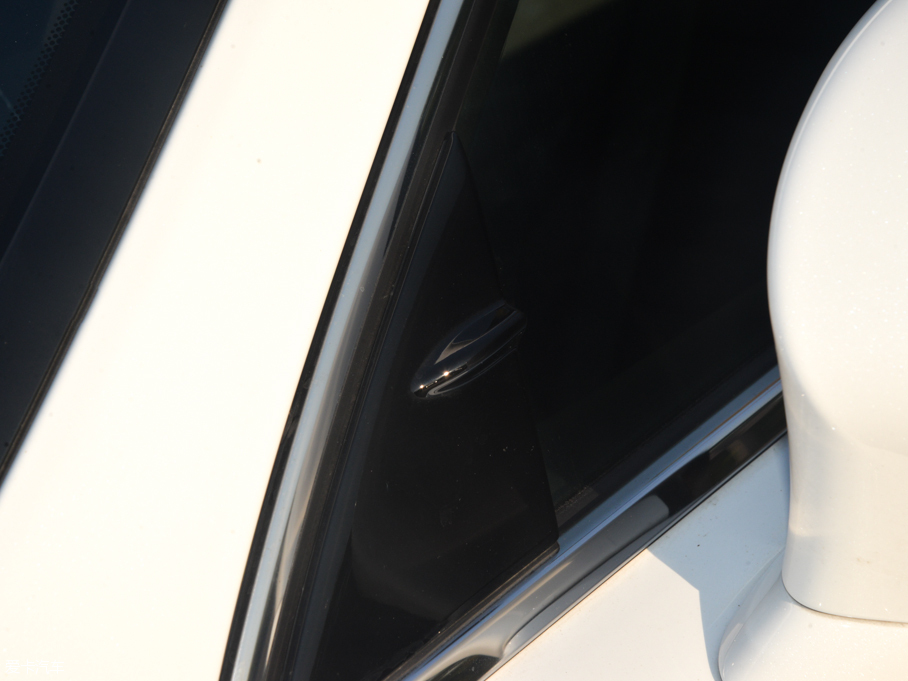 2016׿_˹IS 200t F Sport