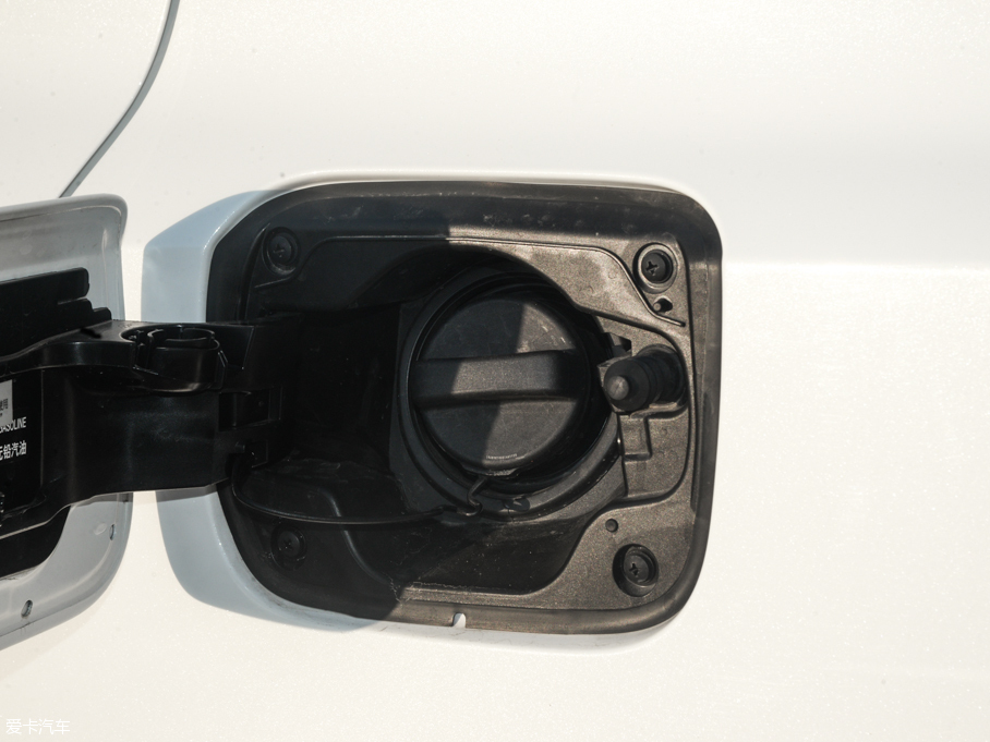 2016׿_˹IS 200t F Sport