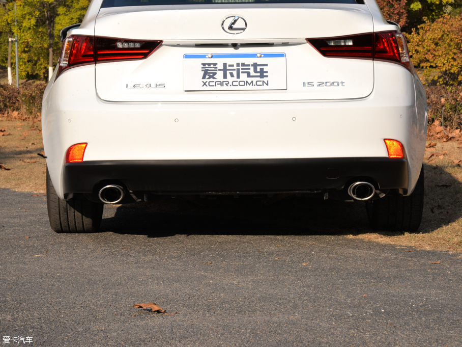 2016׿_˹IS 200t F Sport