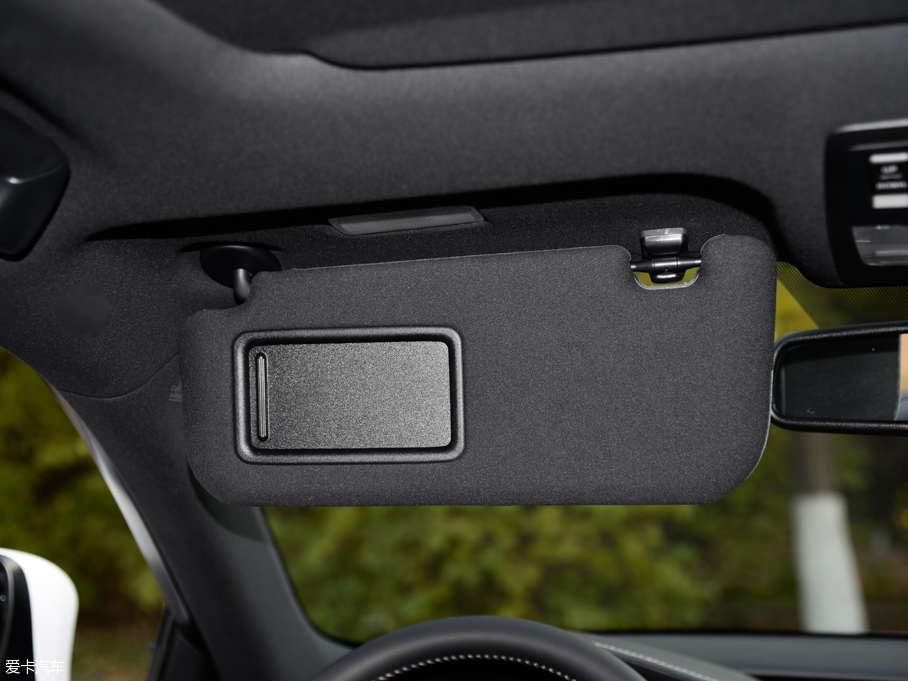 2016׿_˹IS 200t F Sport