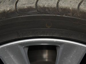 2016200t F Sport ݆̥ߴ