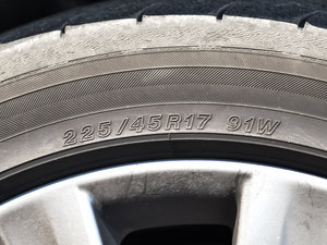 2016200t F Sport ݆̥ߴ