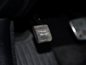 2016200t F Sport v܇Ƅ