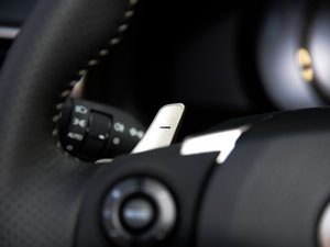 2016200t F Sport п؅^