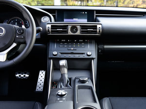 2016200t F Sport п_