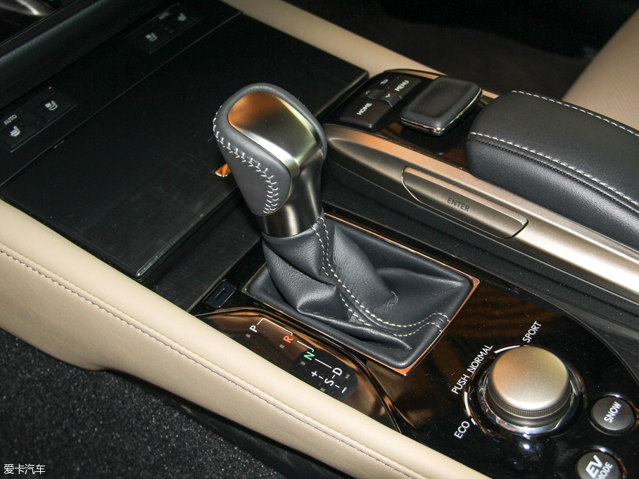 2016׿_˹GS 300h IȰ