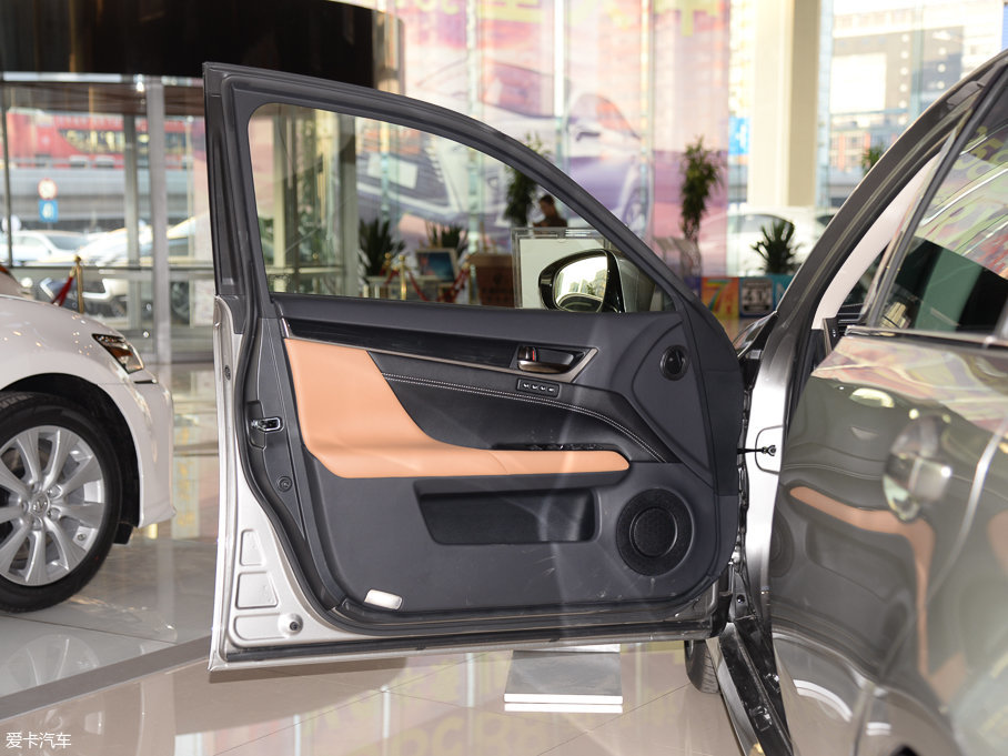 2016׿_˹GS 200t IȰ