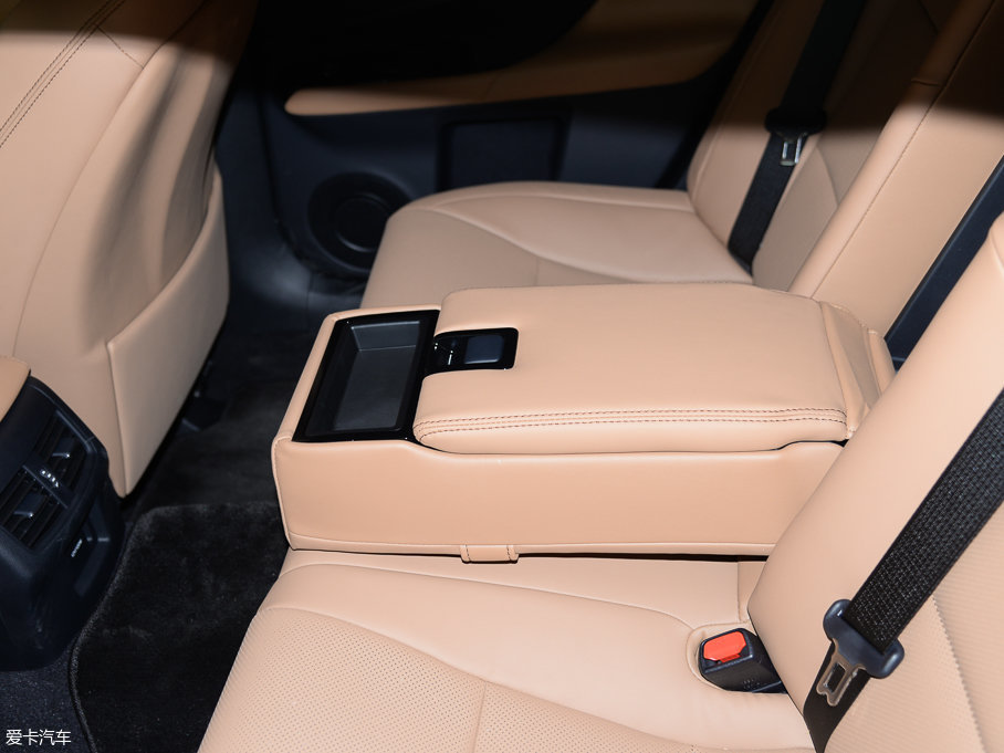 2016׿_˹GS 200t IȰ