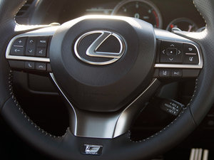 2016200t F SPORT п؅^