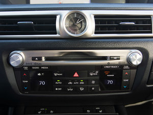 2016200t F SPORT п؅^