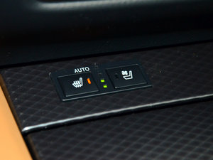 2016200t F SPORT п؅^