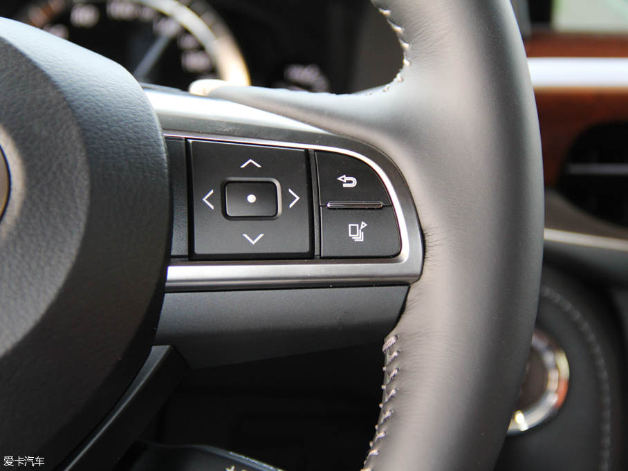 2016׿_˹LX 570 ӸкA 5