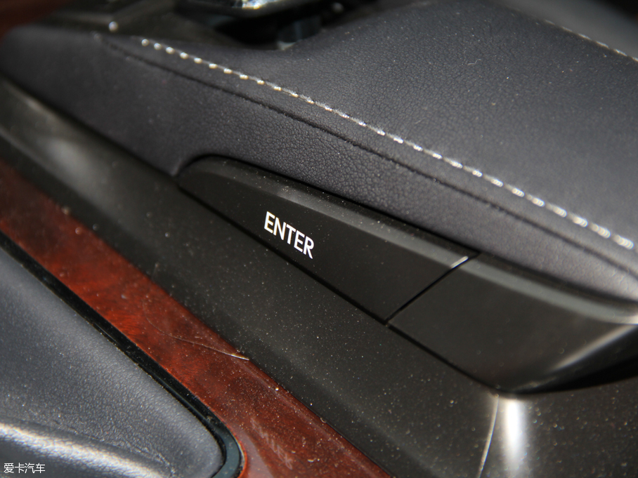 2016׿_˹LX 570 ӸкA 5