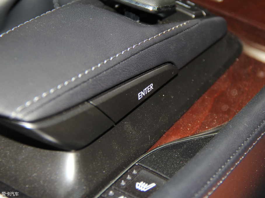 2016׿_˹LX 570 ӸкA 5