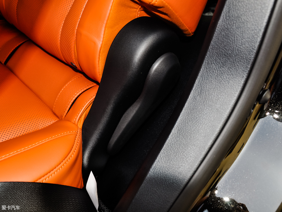 2016׿_˹LX 570 ӸкA 5