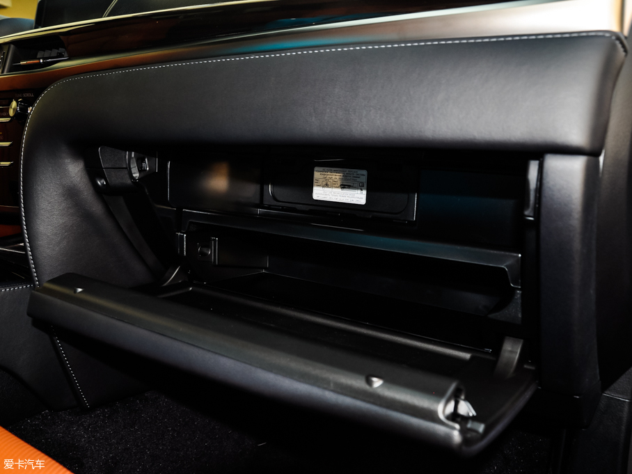 2016׿_˹LX 570 ӸкA 5