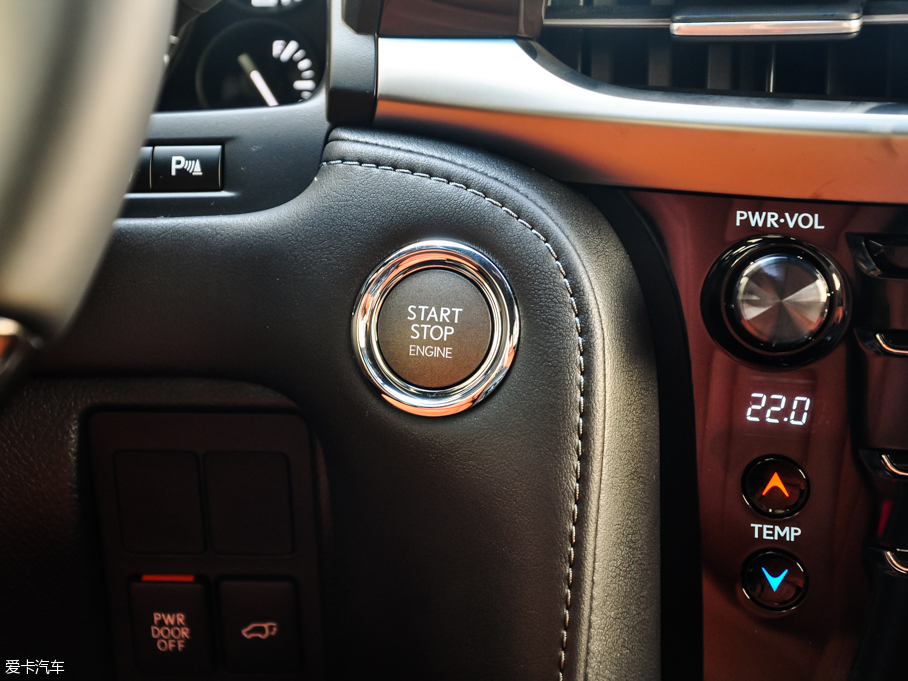 2016׿_˹LX 570 ӸкA 5