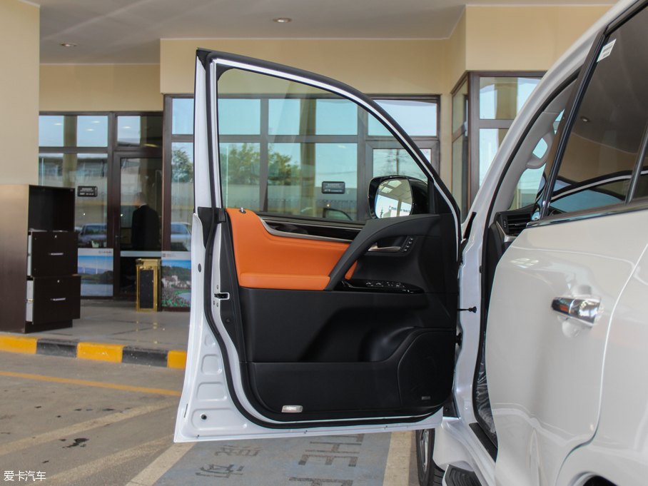 2016׿_˹LX 570 FA 8