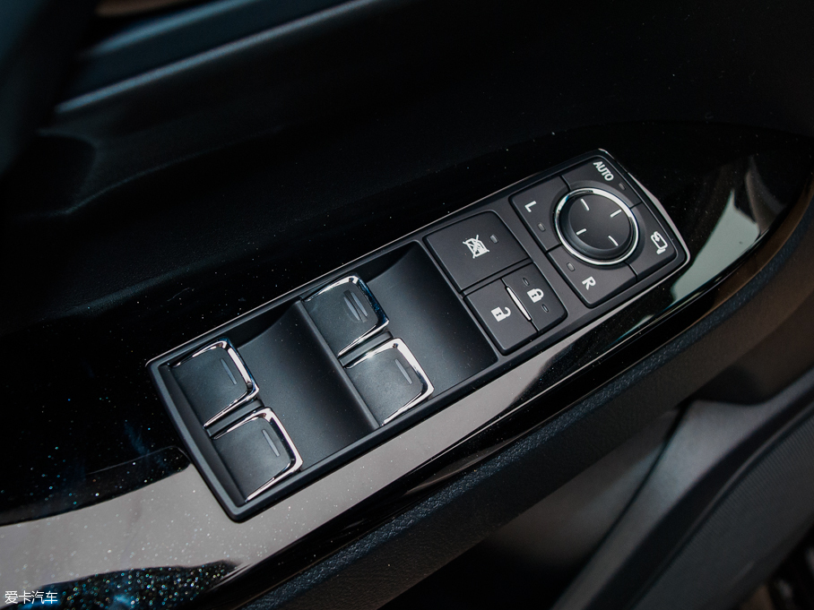 2016׿_˹LX 570 ӸкA 5