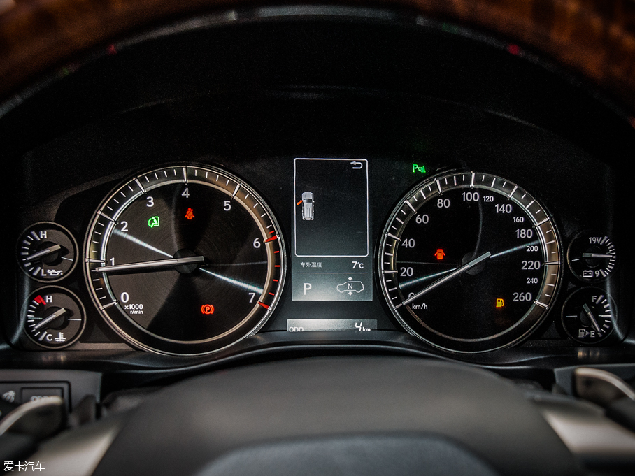 2016׿_˹LX 570 ӸкA 5