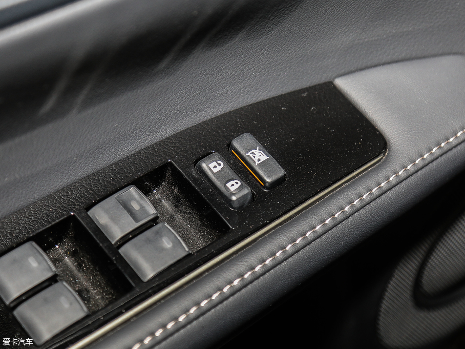 2016׿_˹ES 200 Midnight؄e