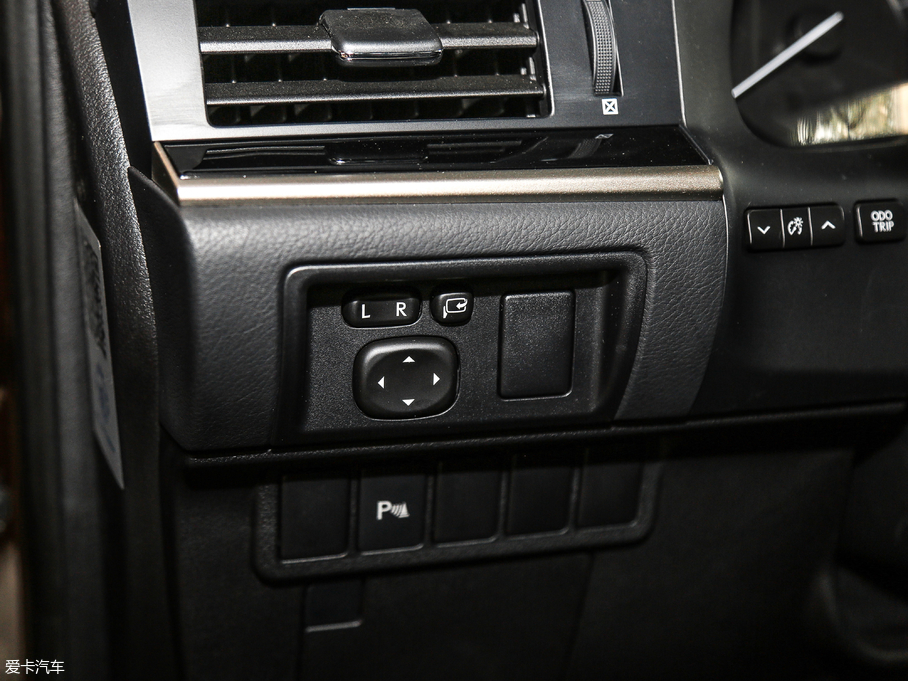 2016׿_˹ES 200 Midnight؄e