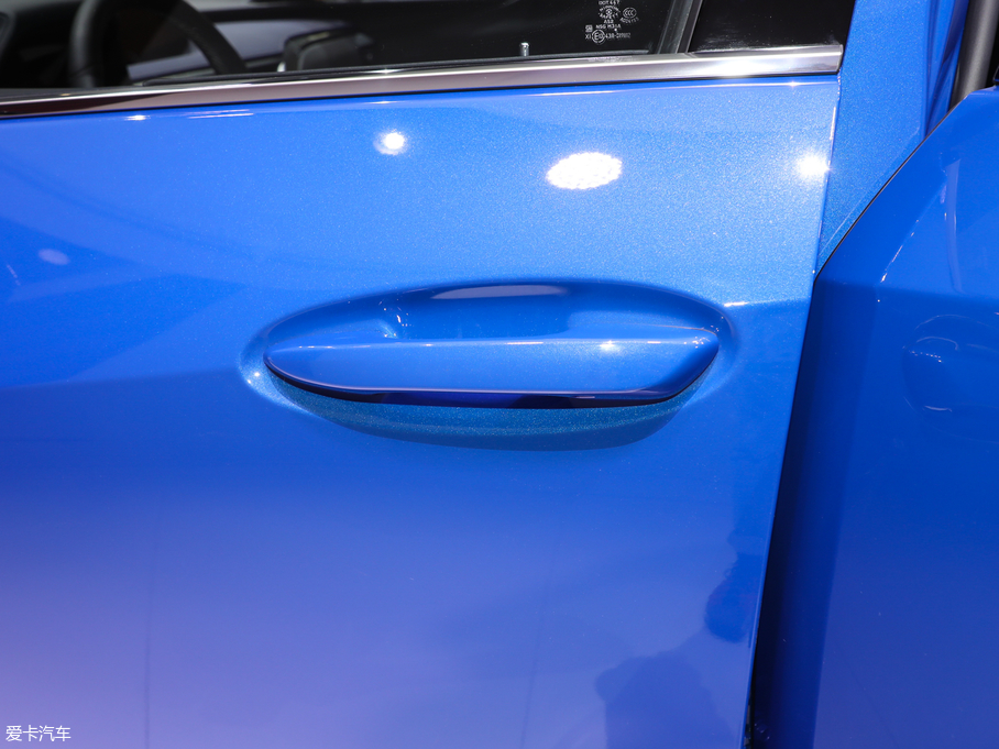 2019׿_˹UX 260h ̽ V