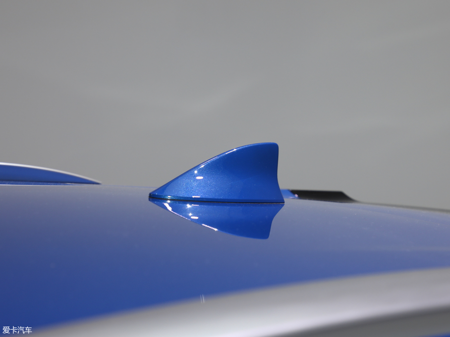 2019׿_˹UX 260h ̽ V