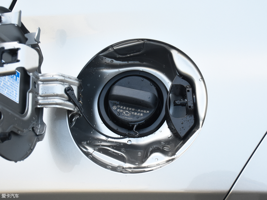 2019׿_˹UX 260h ̽Ȥ (gu)V