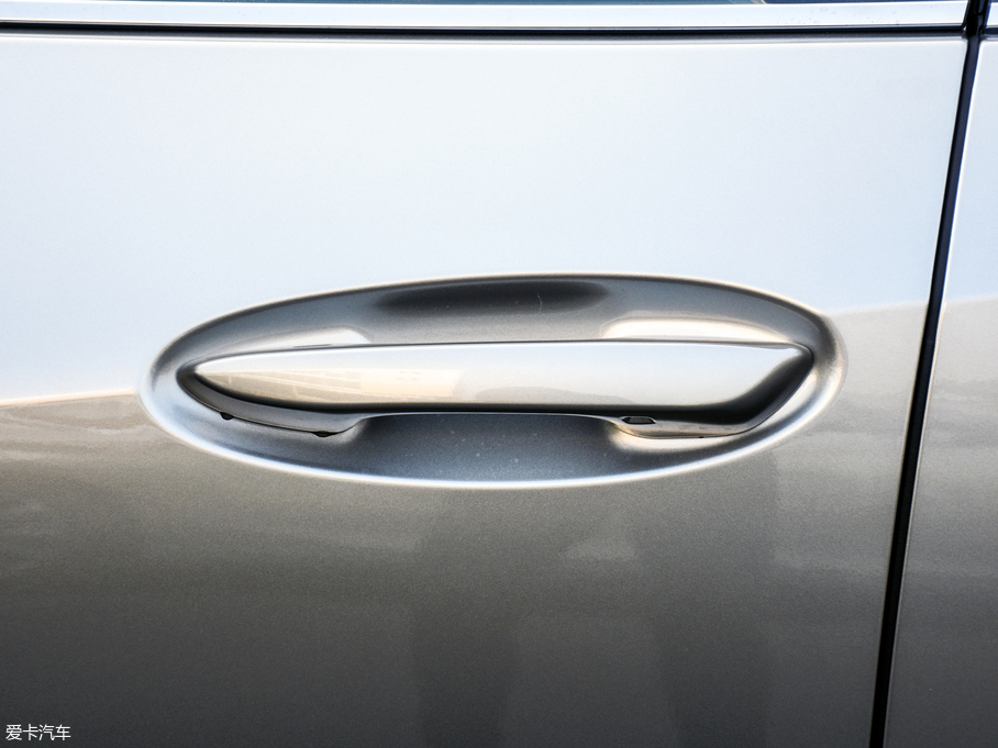 2019׿_˹UX 260h ̽Ȥ V