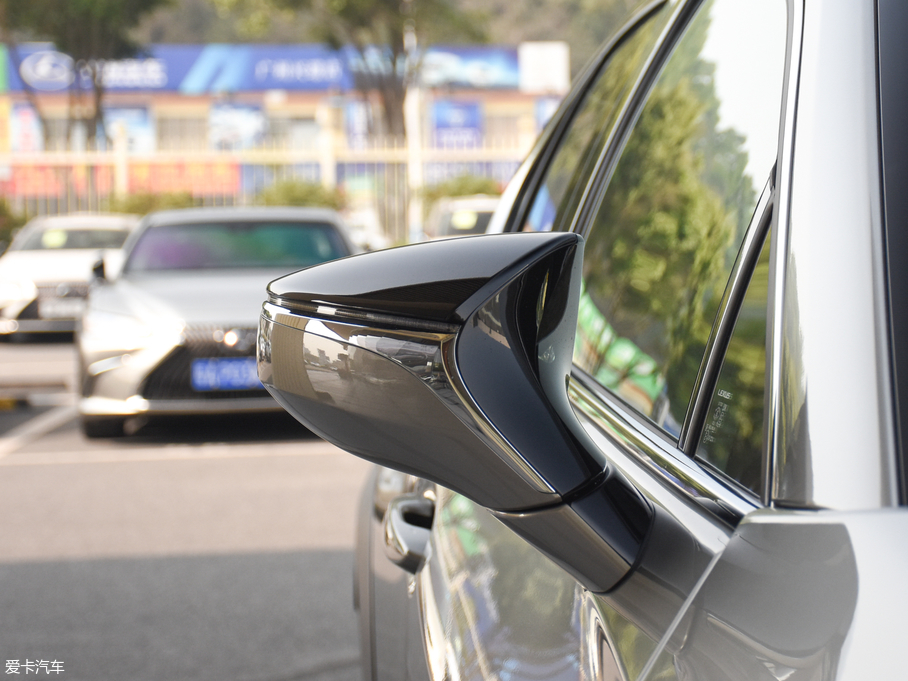 2019׿_˹UX 260h ̽Ȥ V